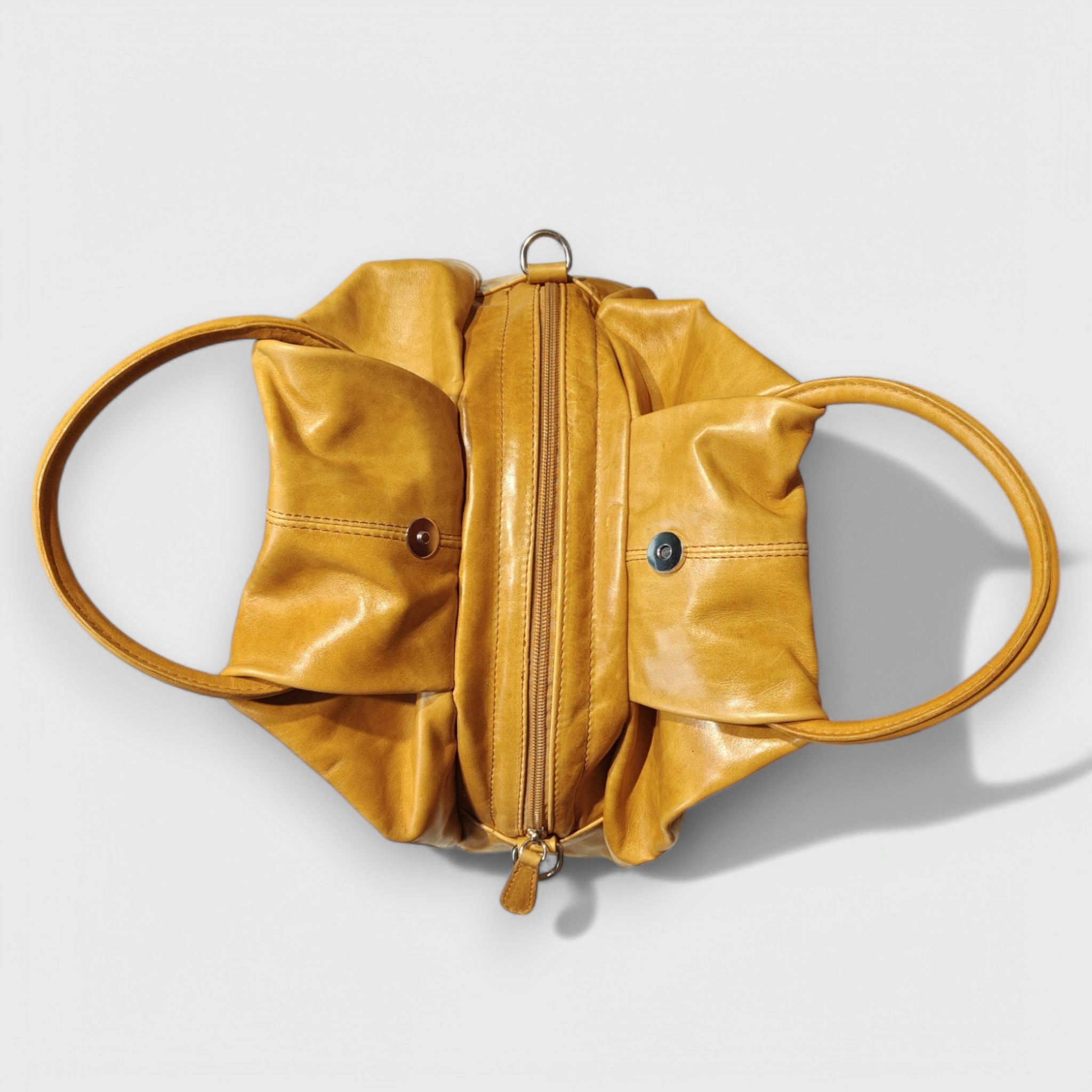 Pelletteria Pelle Nuda Milano, Artigianato Italiano, Vera pelle, Negozio borse donna, Frida giallo