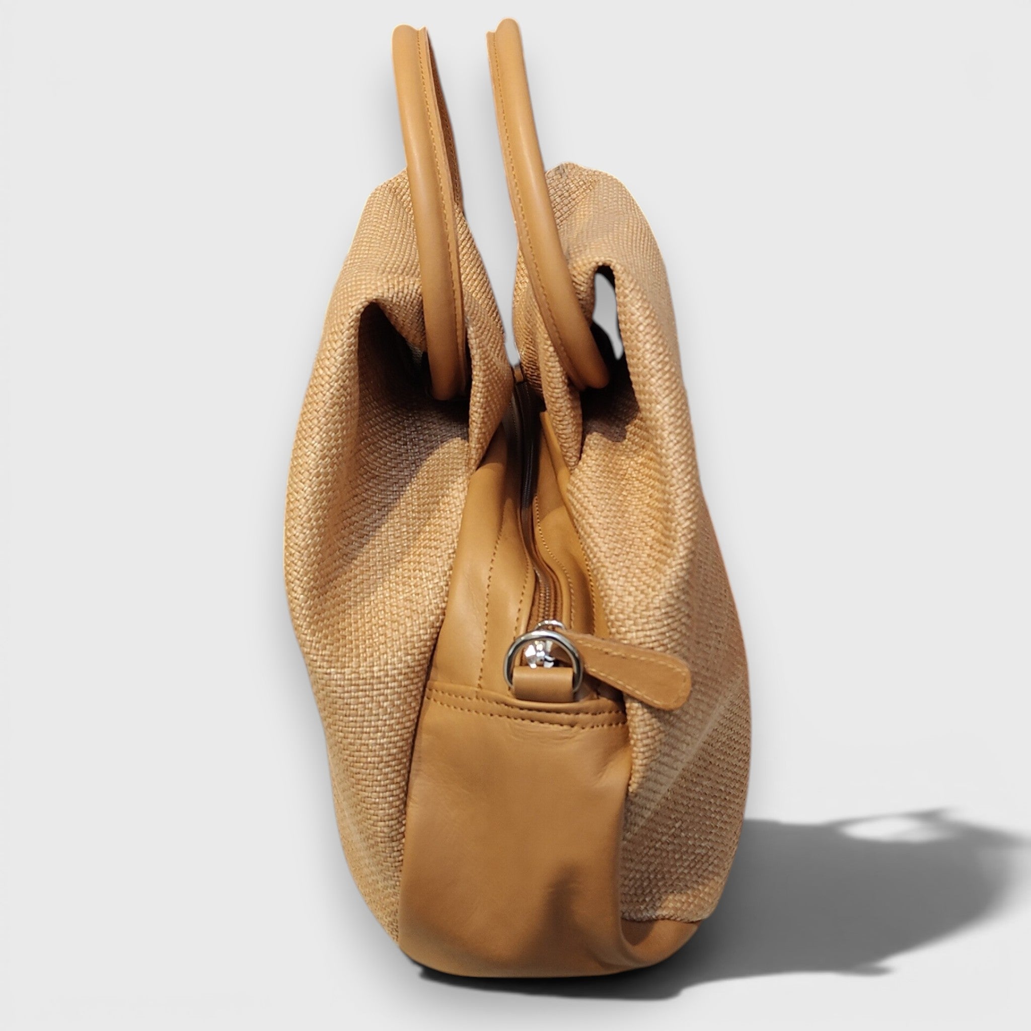 Pelletteria Pelle Nuda Milano, Vera pelle italiana, Negozio borse donna, Frida rafia marrone