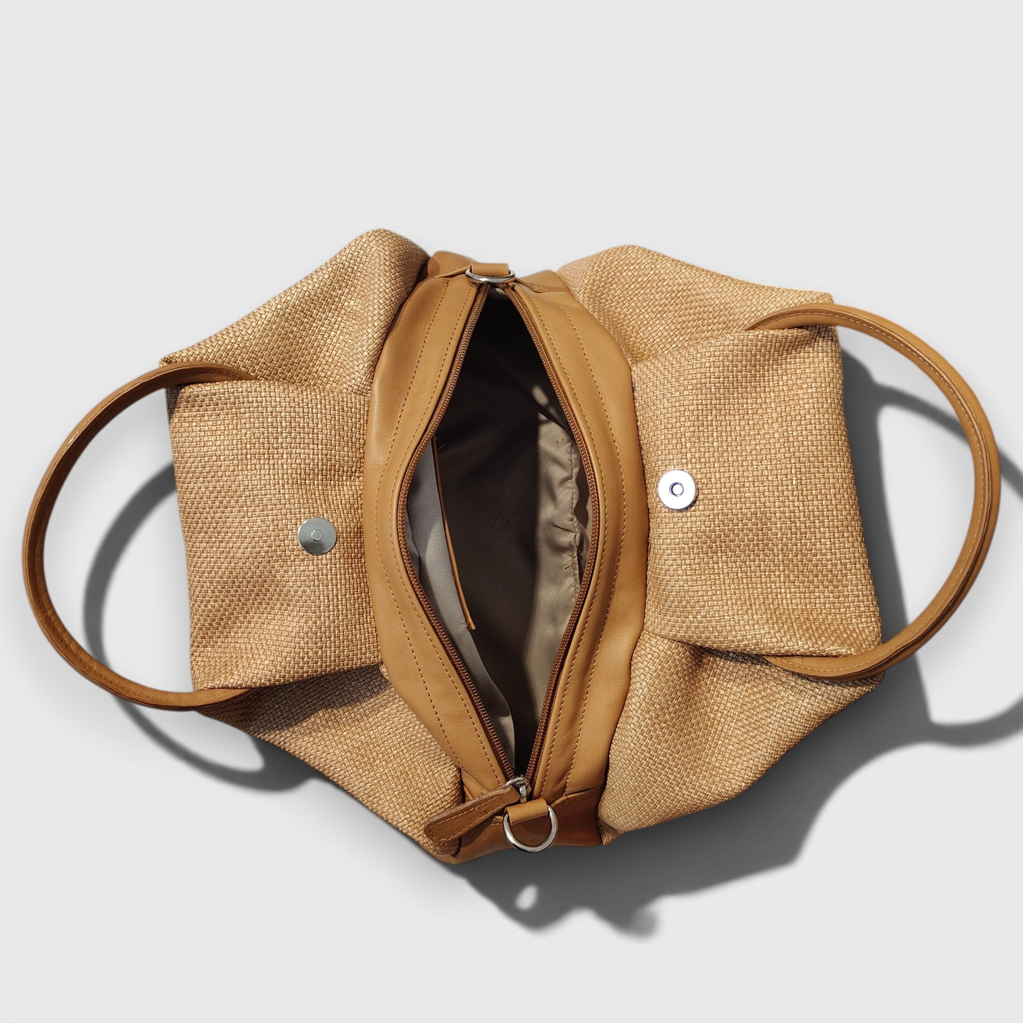 Pelletteria Pelle Nuda Milano, Vera pelle italiana, Negozio borse donna, Frida rafia marrone