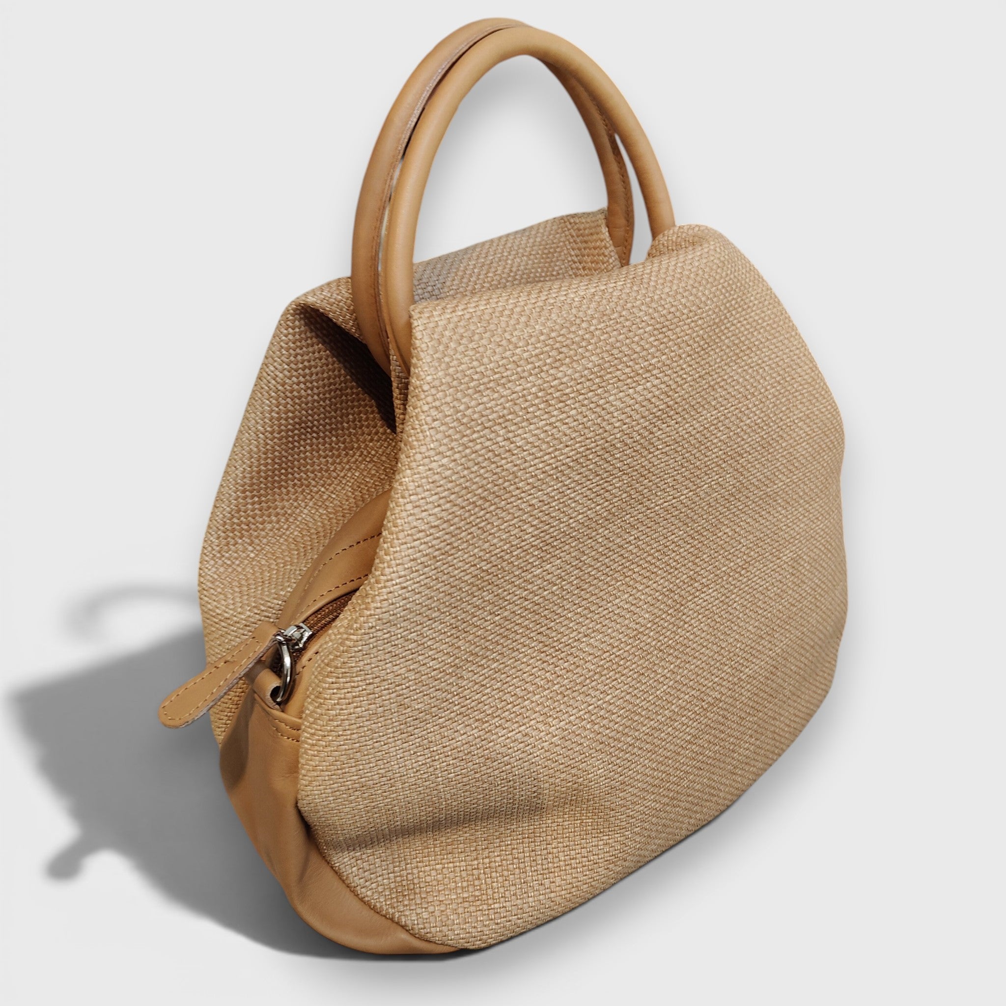 Pelletteria Pelle Nuda Milano, Vera pelle italiana, Negozio borse donna, Frida rafia marrone