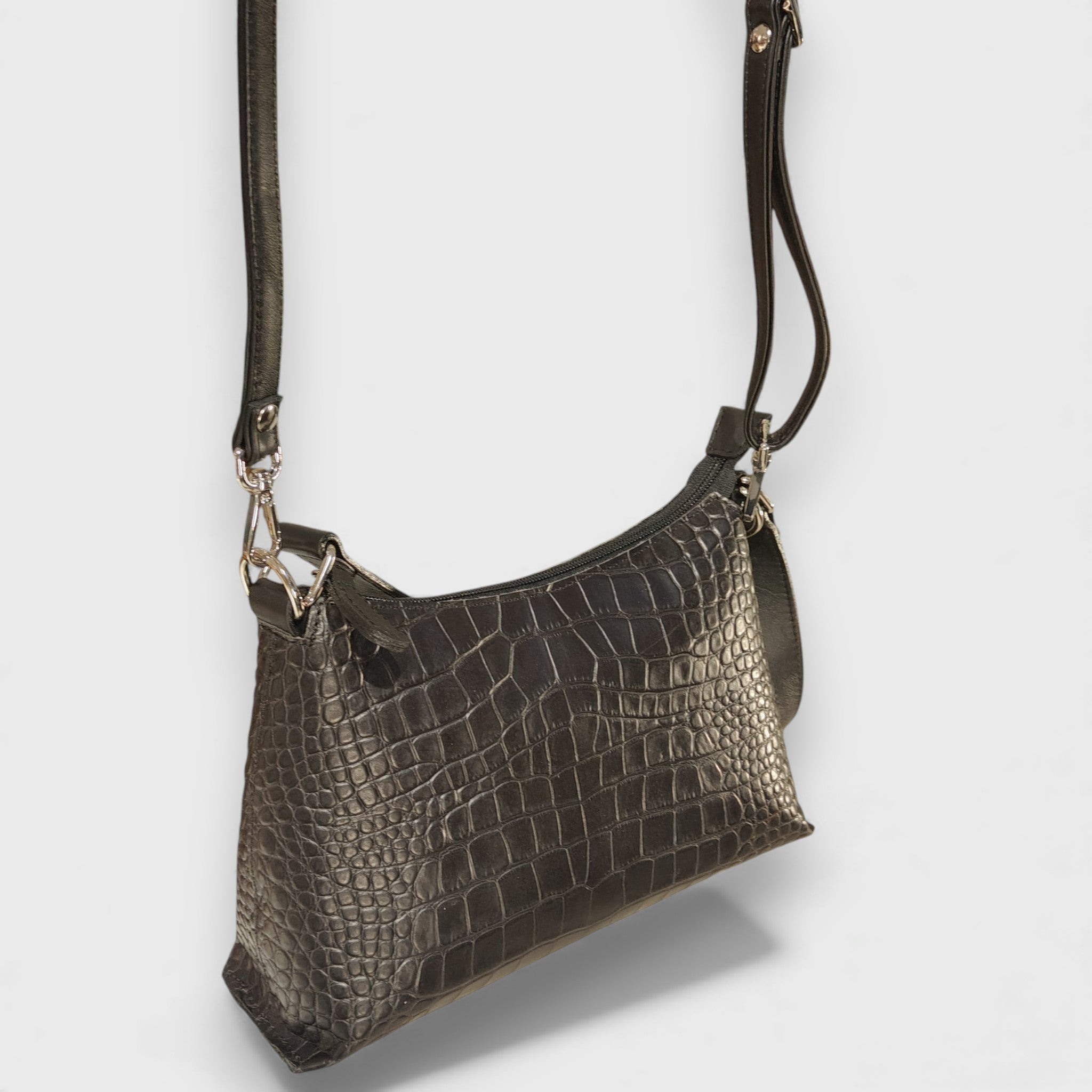 Pelletteria Pelle Nuda Milano, Artigianato Italiano, Vera pelle, Negozio borse donna, Isotta nero cocco