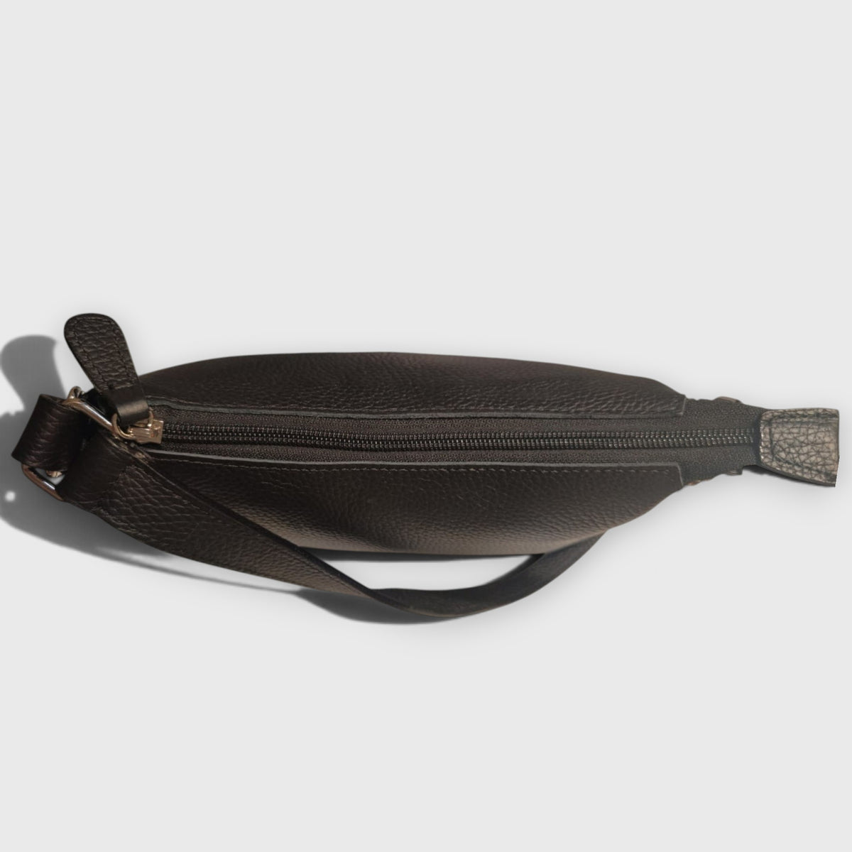 Pelletteria Pelle Nuda Milano, Vera pelle Italiana, Negozio borse donna, Isotta nero