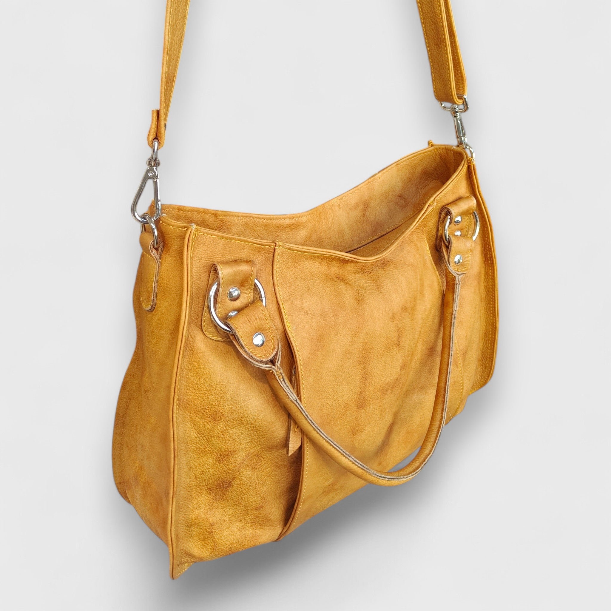 Pelletteria Pelle Nuda Milano, Vera pelle italiana, Negozio borse donna, Lavinia giallo