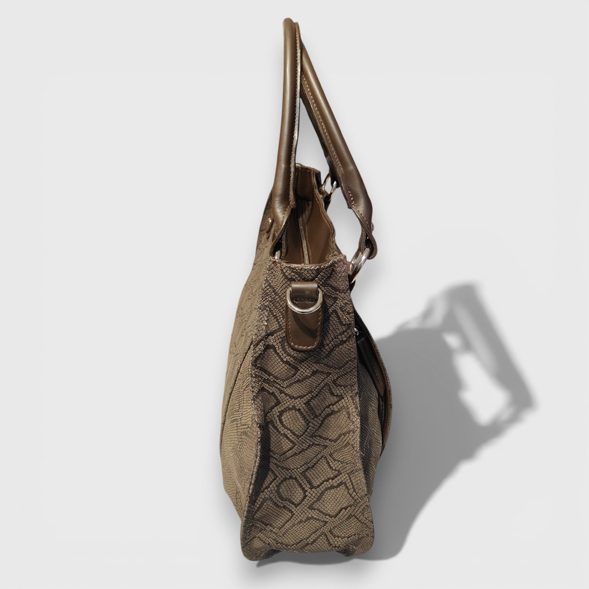 Pelletteria Pelle Nuda Milano, Atigianato italiano, vera pelle, Negozio borse donna, Lavinia marrone