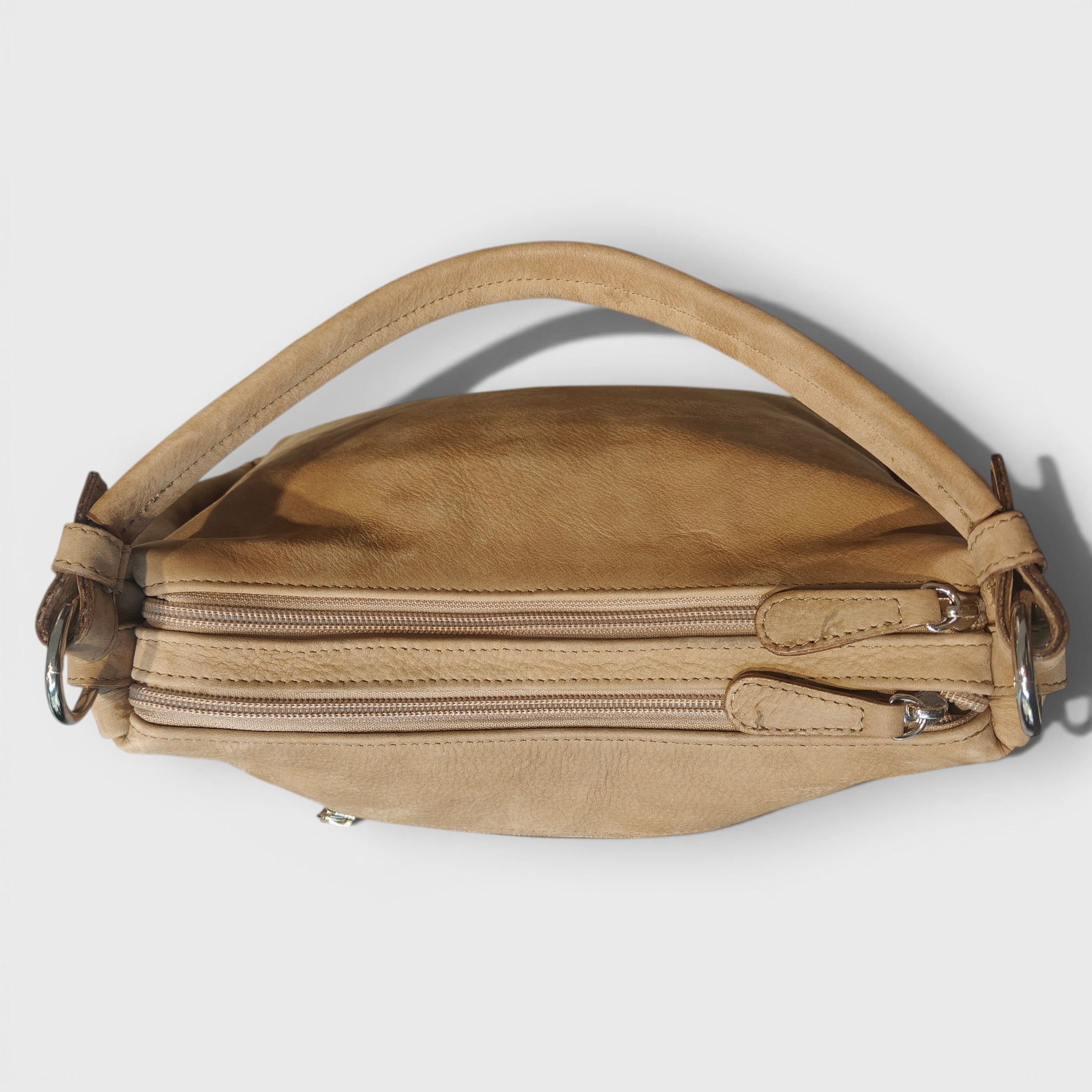 Pelletteria Pelle Nuda Milano, Vera pelle italiana, Negozio borse donna, Patty nabuk beige