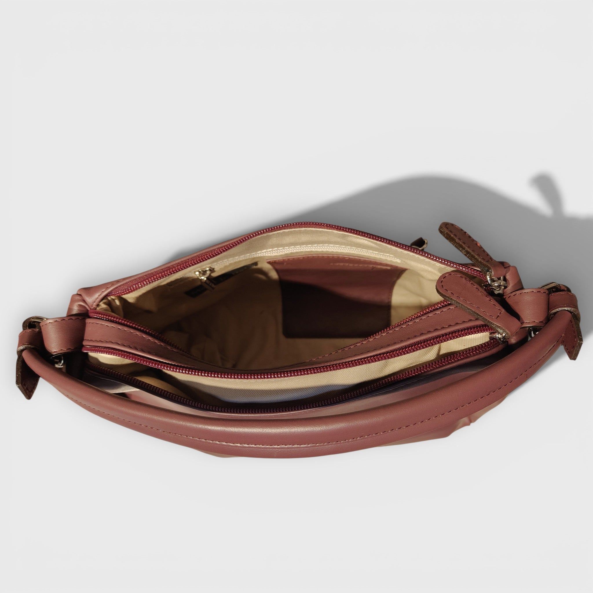 Pelletteria Pelle Nuda Milano, Artigianato italiano, Vera pelle, Negozio borsa donna, Patty vinaccia