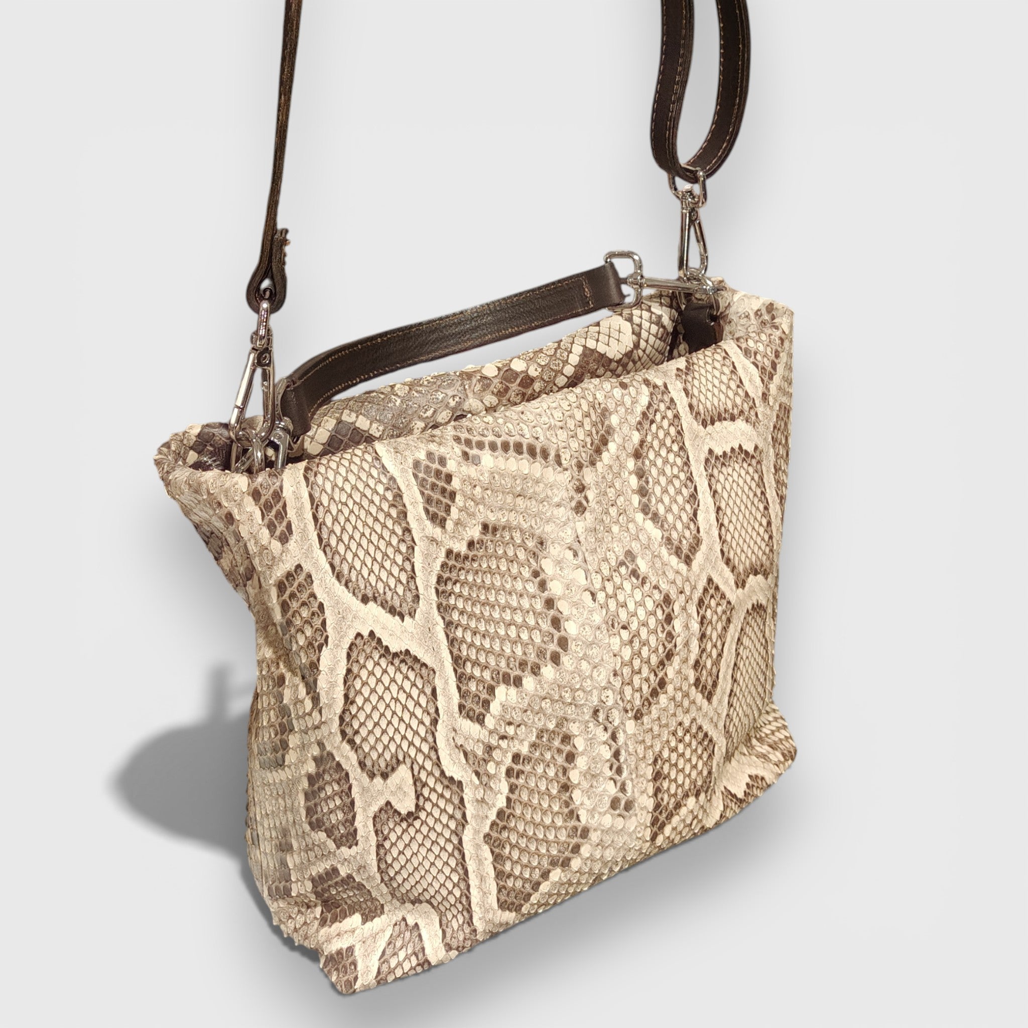 Pelletteria Pelle Nuda Milano, Artigianato Italiano, Vera pelle, Negozio Borse donna, Sara pitone