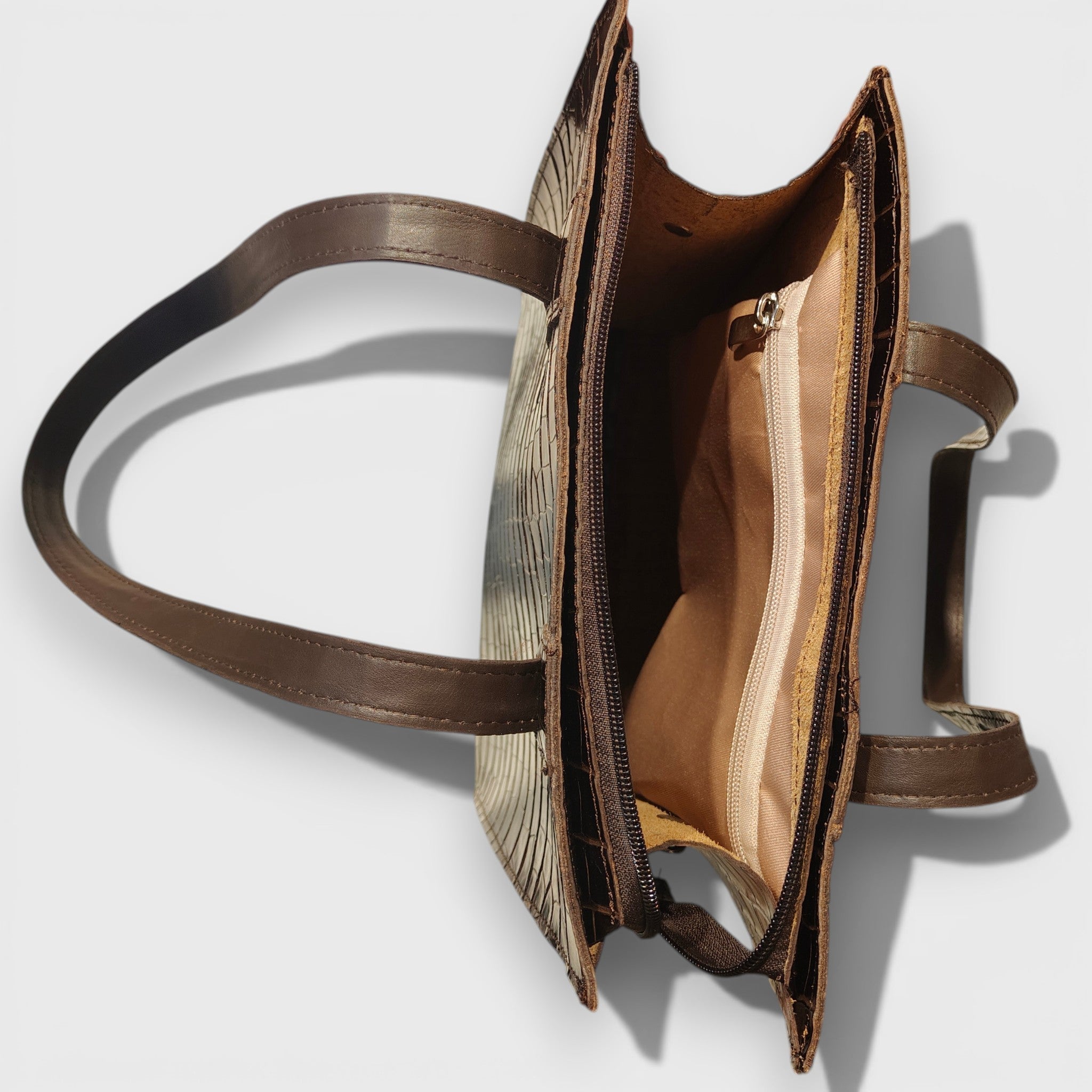 Pelletteria Pelle Nuda Milano, Artigianato Italiano, Vera pelle, Negozio borse donna, Simona marrone cocco