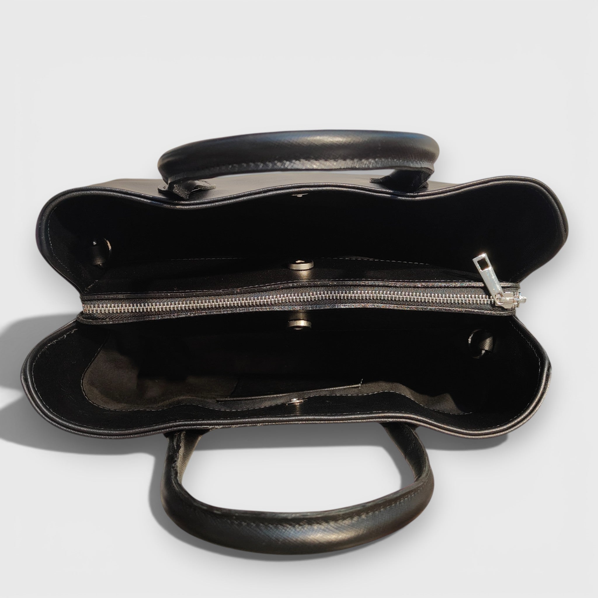 Pelletteria Pelle Nuda Milano, Artigianato Italiano, Vera pelle, Negozio borse donna, Venezia nero