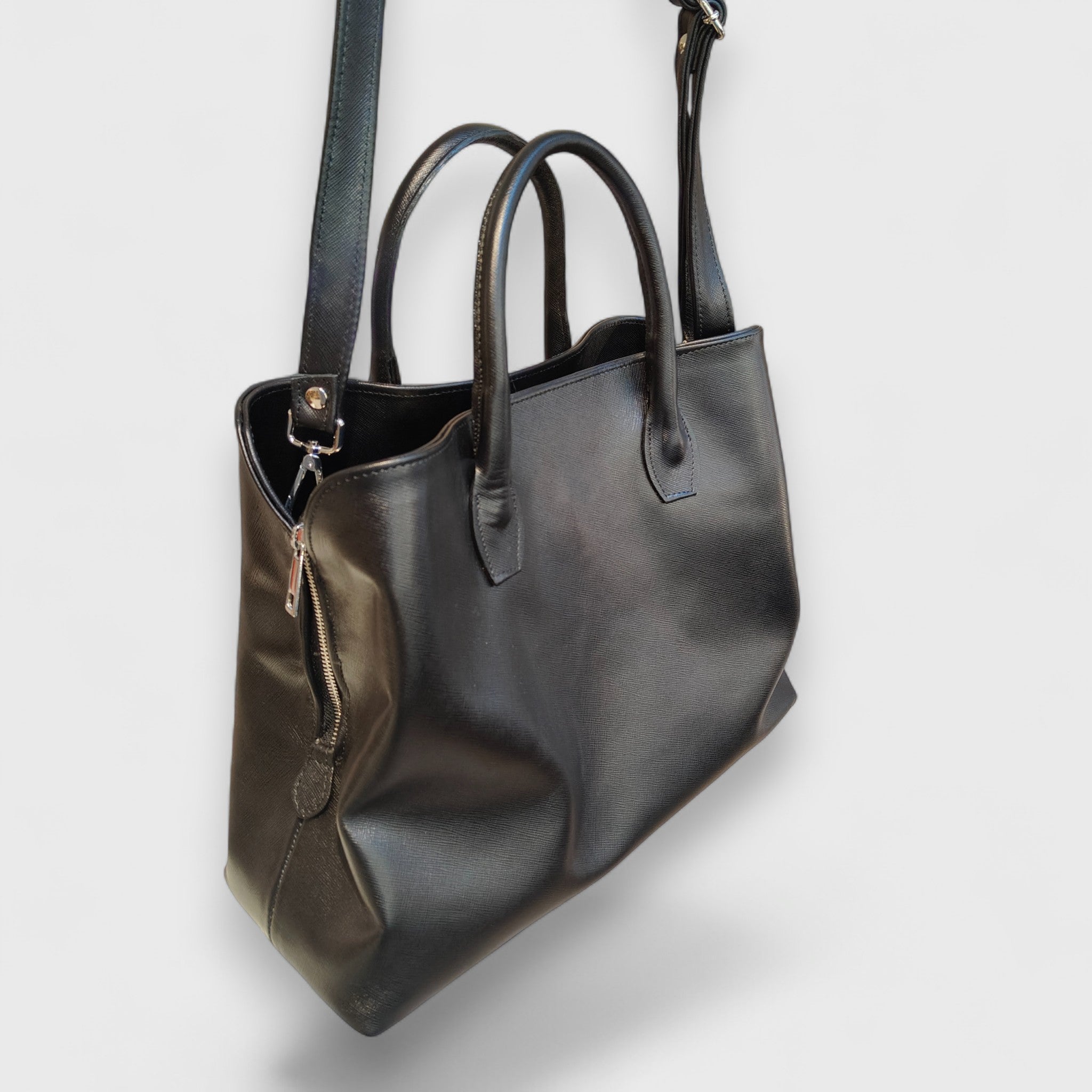 Pelletteria Pelle Nuda Milano, Artigianato Italiano, Vera pelle, Negozio borse donna, Venezia nero