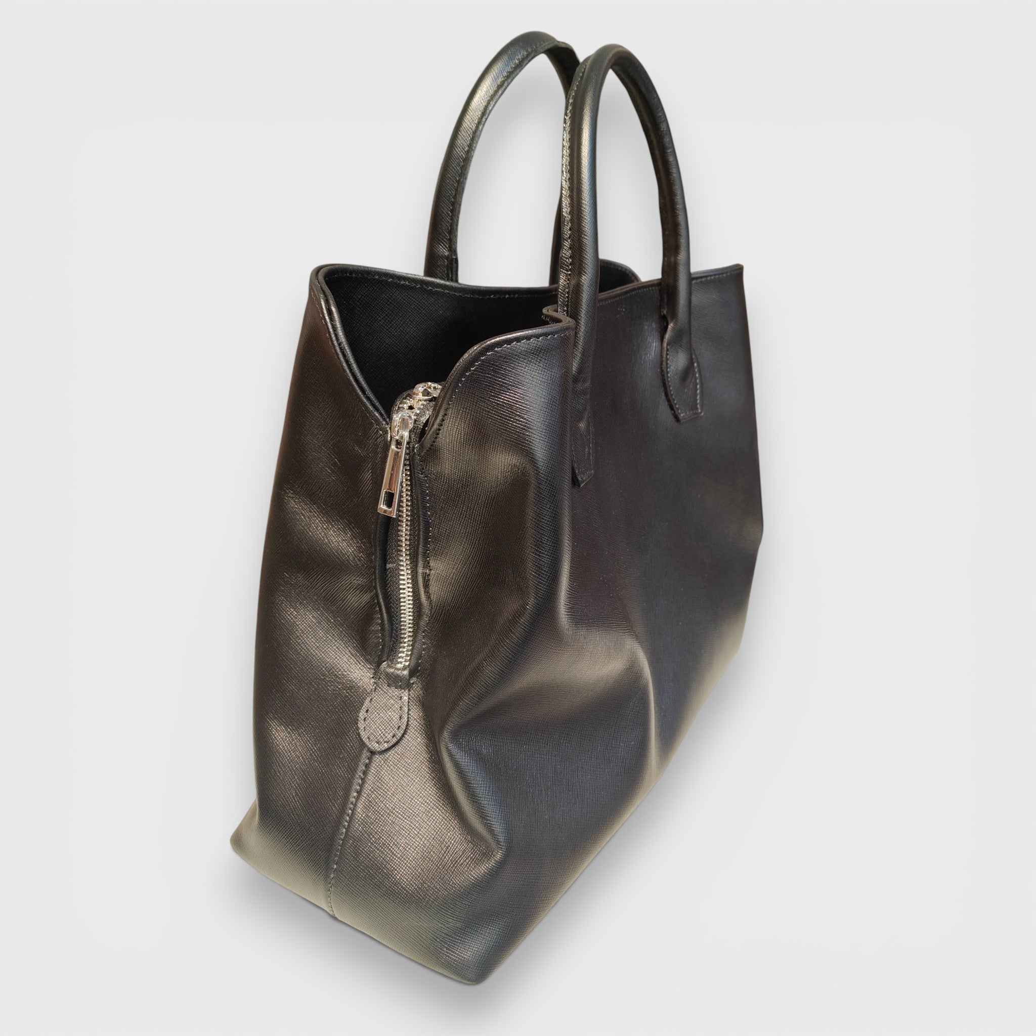 Pelletteria Pelle Nuda Milano, Artigianato Italiano, Vera pelle, Negozio borse donna, Venezia nero