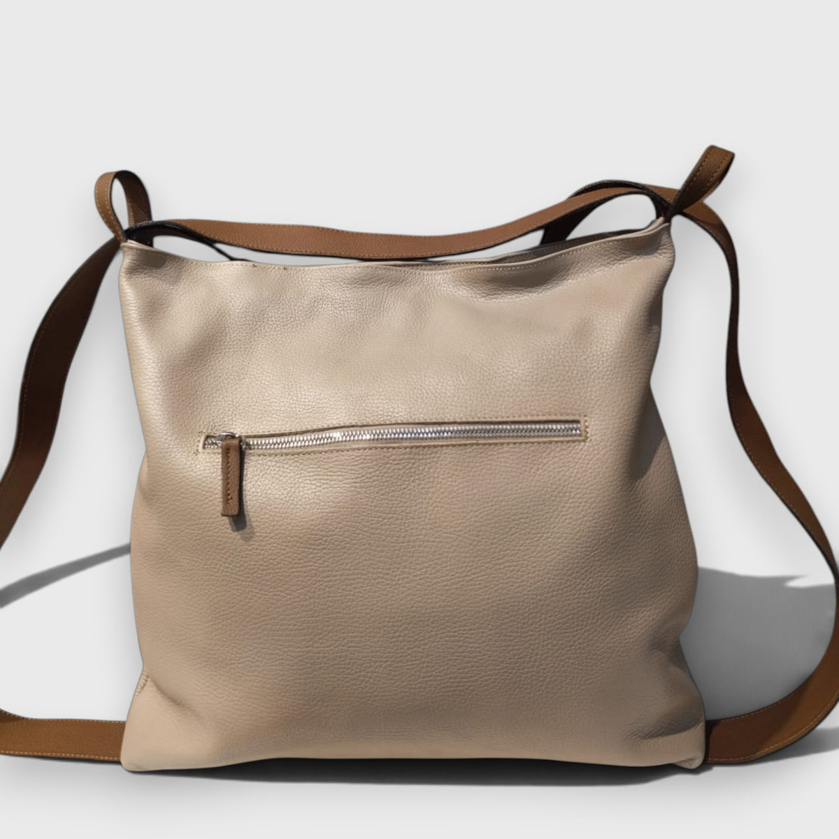 Pelletteria Pelle Nuda Milano, Vera pelle Italiana, Negozio borse donna, Zaino Roma beige