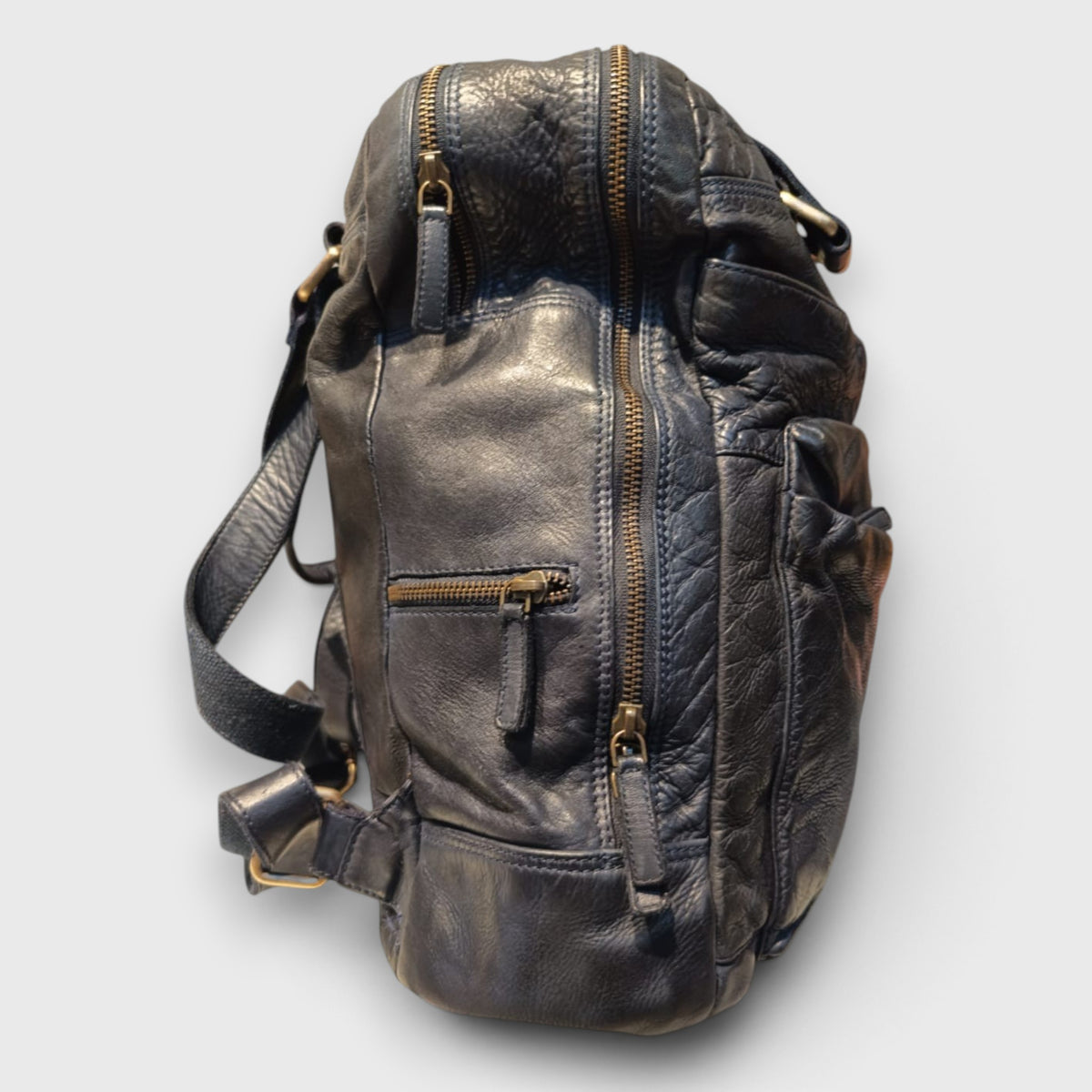 Pelletteria Pelle Nuda Milano, Vera pelle italiana, Negozio borse uomo, Zaino Doppio blu scuro