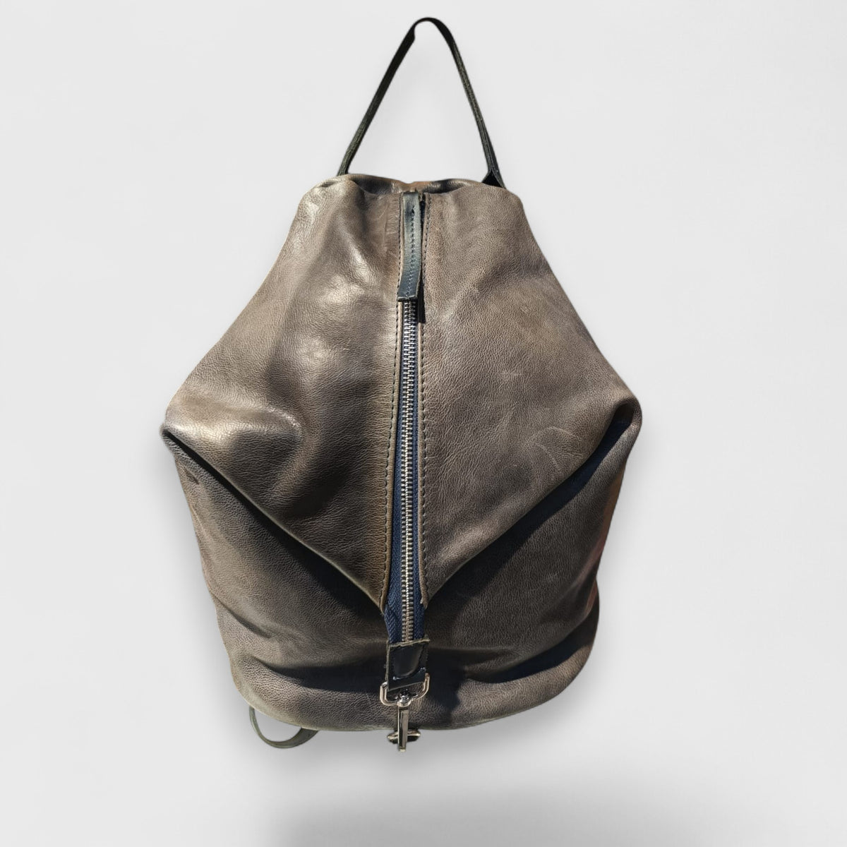 Pelletteria Pelle Nuda Milano, Vera pelle Italiana, Negozio borse donna, Zaino Rino grigio