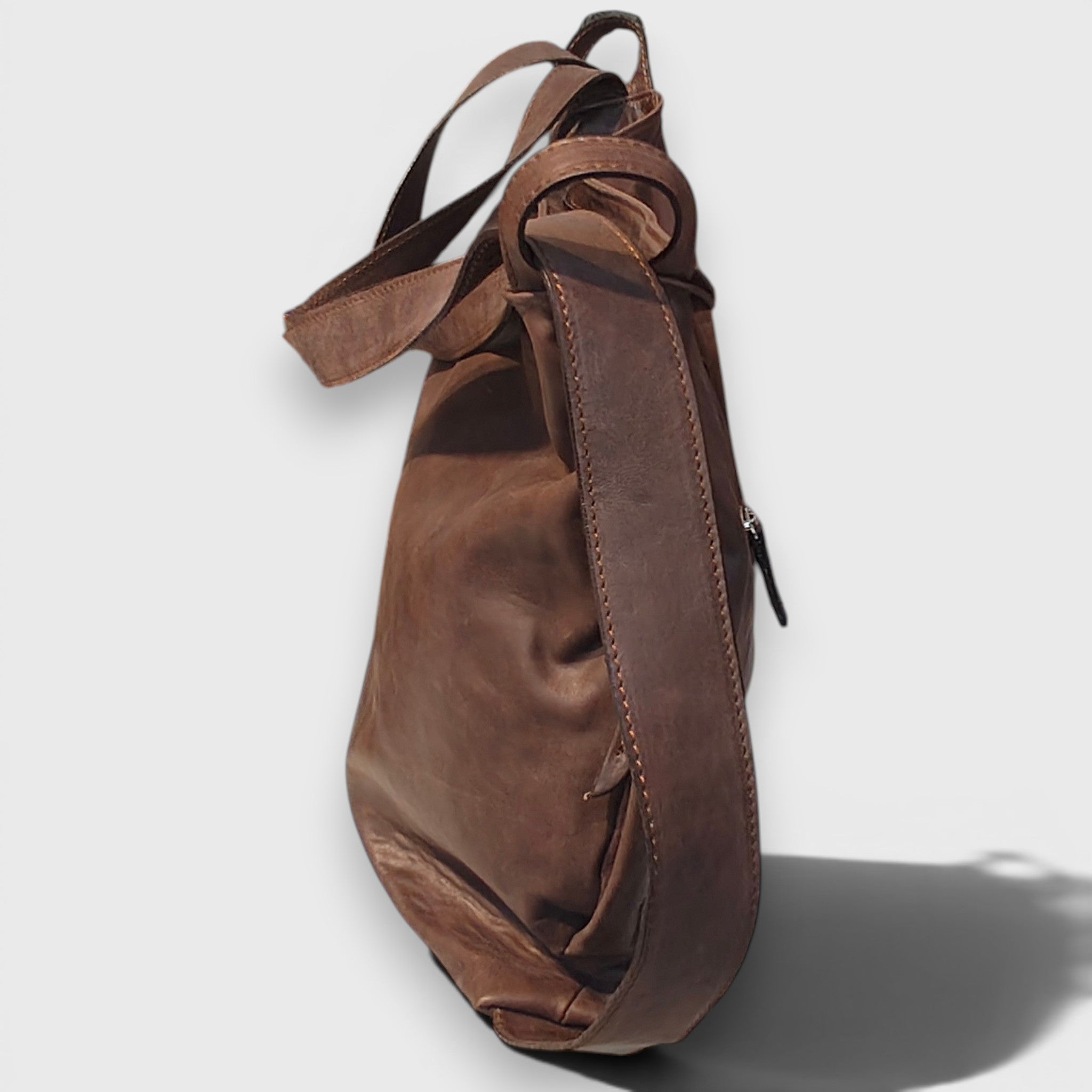 Pelletteria Pelle Nuda Milano, Vera pelle italiana, Negozio borse donna, Zaino Roma marrone