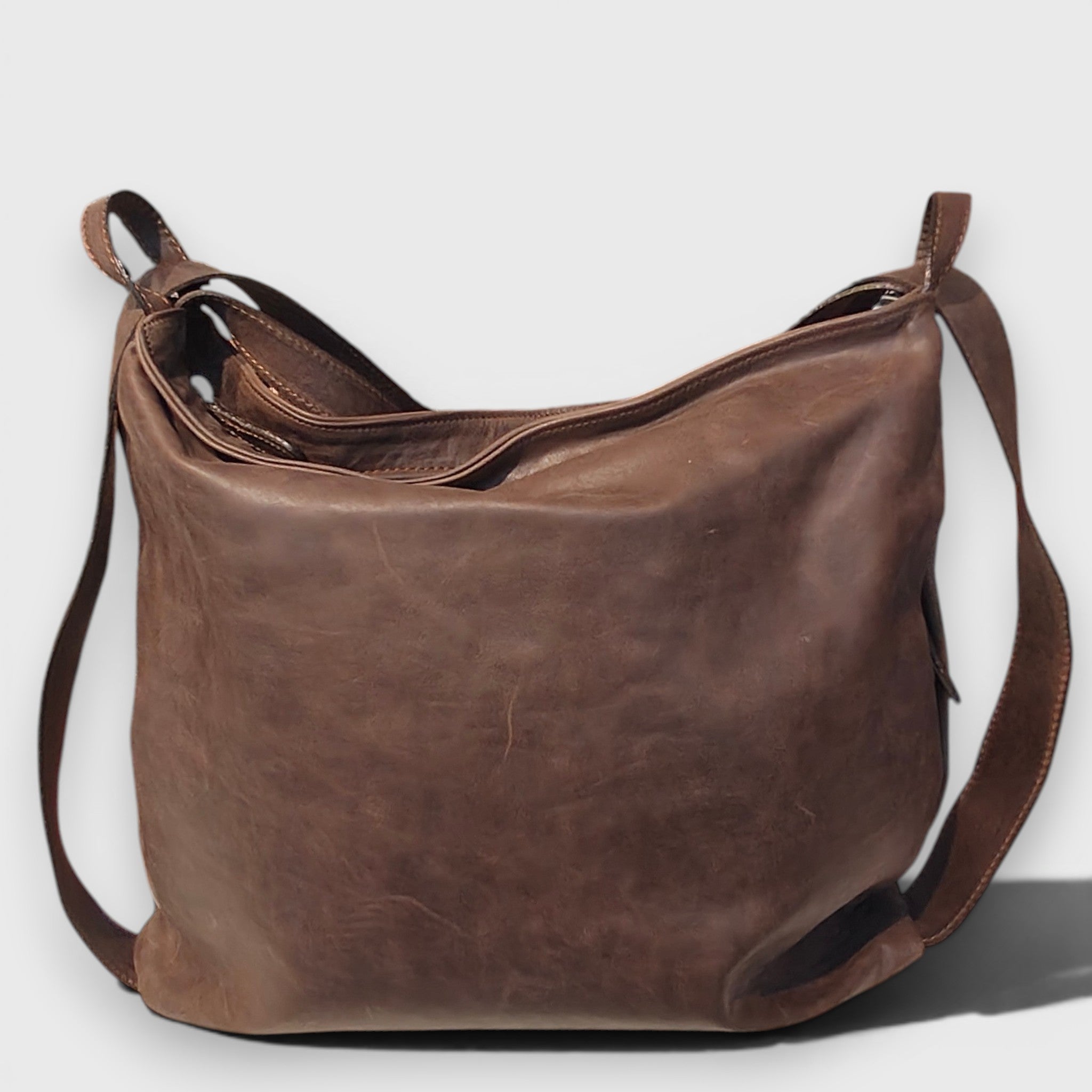 Pelletteria Pelle Nuda Milano, Vera pelle italiana, Negozio borse donna, Zaino Roma marrone