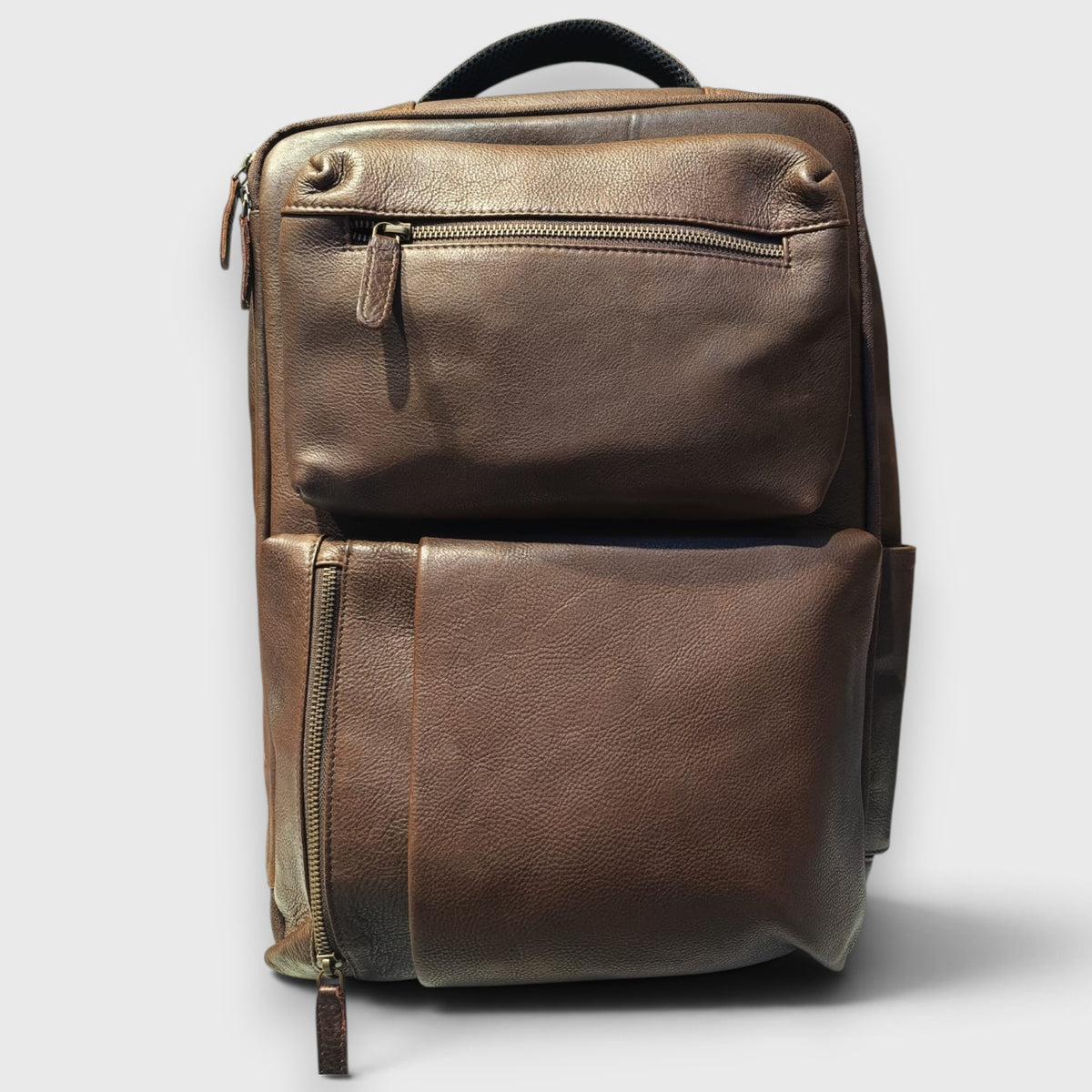 Pelletteria Pelle Nuda Milano, Vera pelle Italiana, Negozio borse uomo donna, Zaino travel marrone