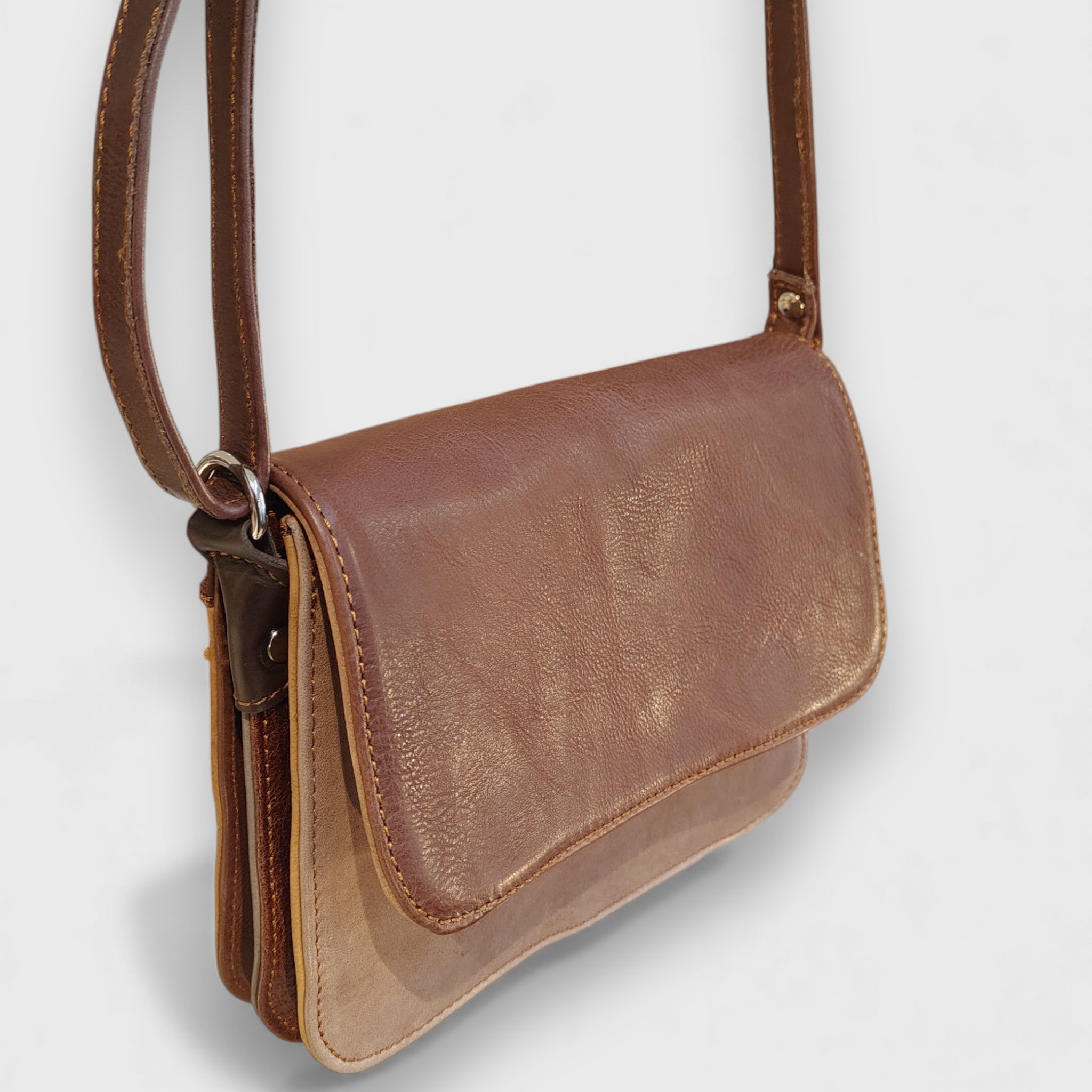 Pelletteria Pelle Nuda Milano, Artigianato Italiano, Vera pelle, Negozio borse donna, 3 soffietti patchwork