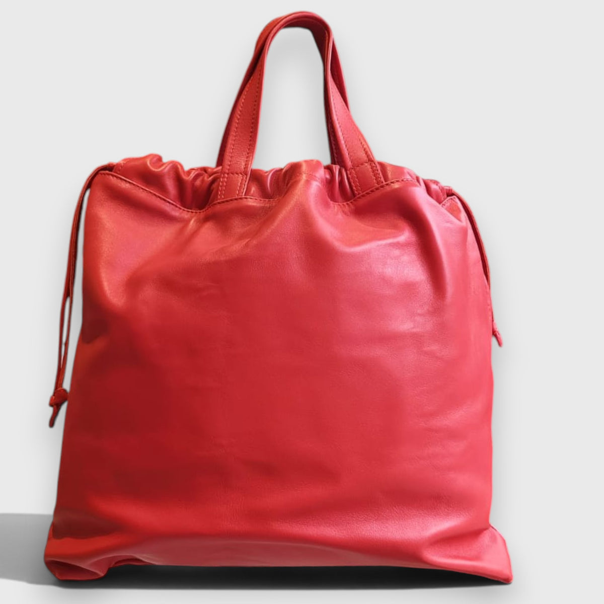 Pelletteria Pelle Nuda Milano, Vera pelle Italiana, Negozio borse donna, Venere rosso